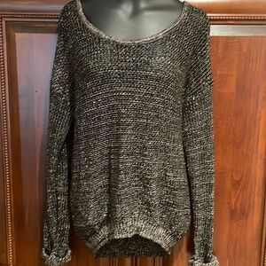 Dex. Loose knit pullover  black chain with good the ads throughout long sleeves